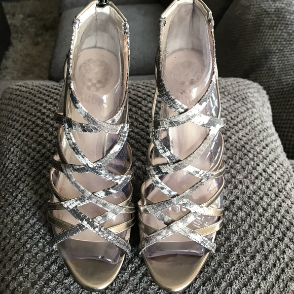 Vince Camuto Steel Metallic Leather Sandals - Picture 6 of 8